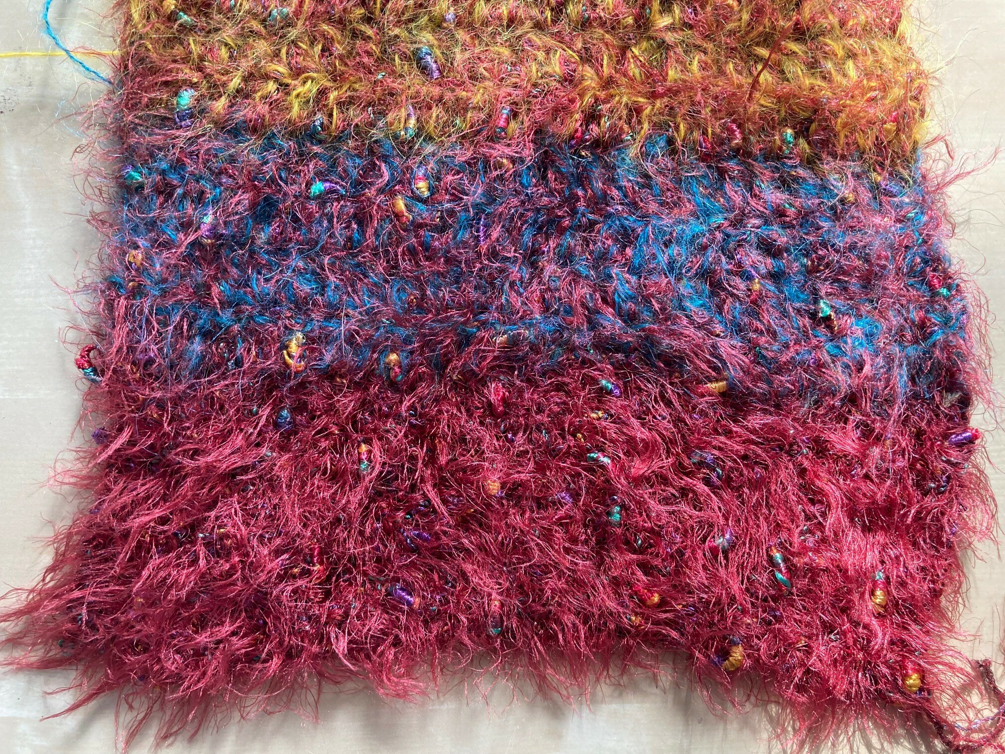 Beispielbild (Erhältlich ist die untere Farbe Rot)